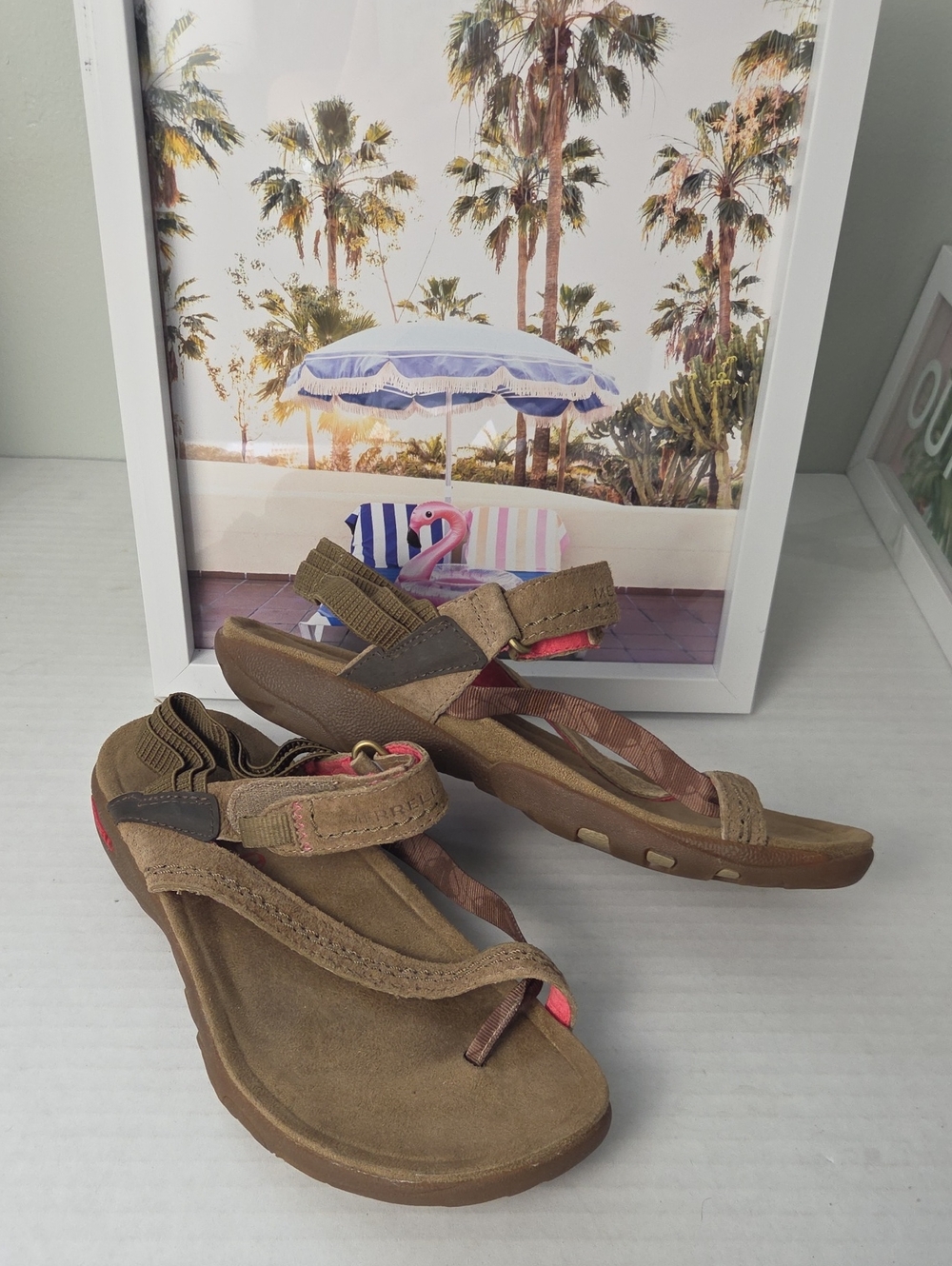 Merrell Brown Sandals with Pink Accent Size 7